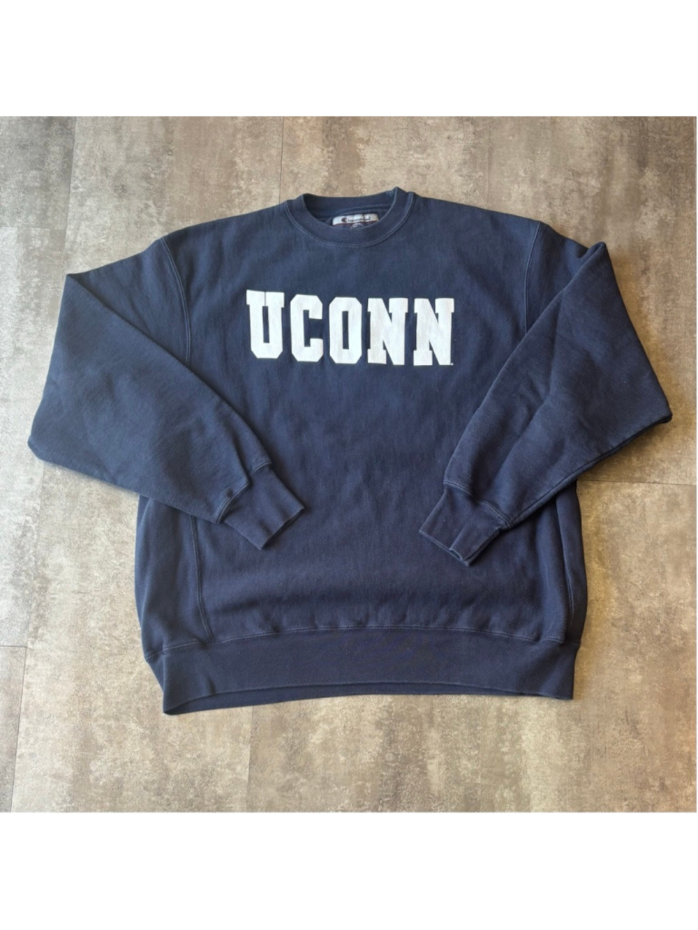 Vintage Champion Reverse Weave UCONN Sweatshirt Mens Large Navy Blue